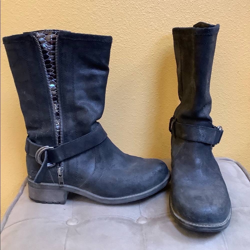 Ugg Silva Side Zip 6.5 - image 1